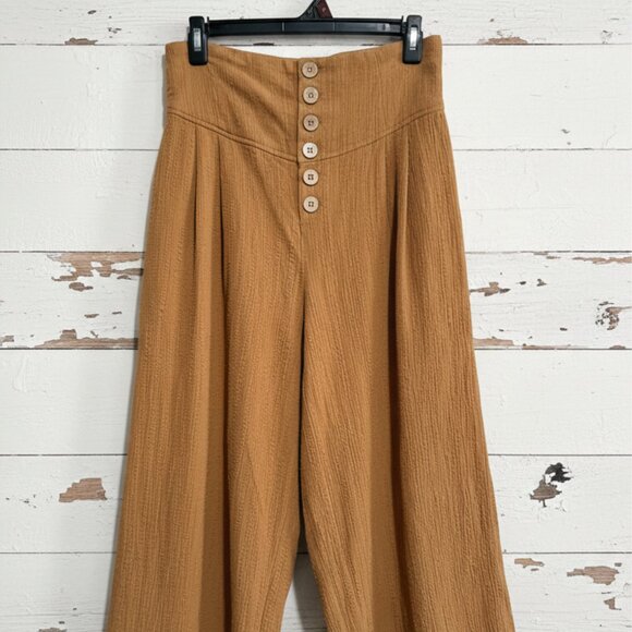 I Joah Size Small Tan Wide Leg Crop Pants High Waist Button Detail - Picture 1 of 4
